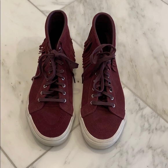 high top vans lace up